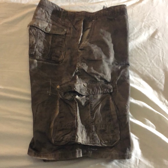 Men shorts - Picture 2 of 4